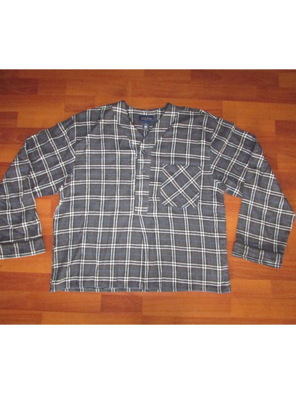 Club Room Grey Flannel Plaid PJ Top - Med